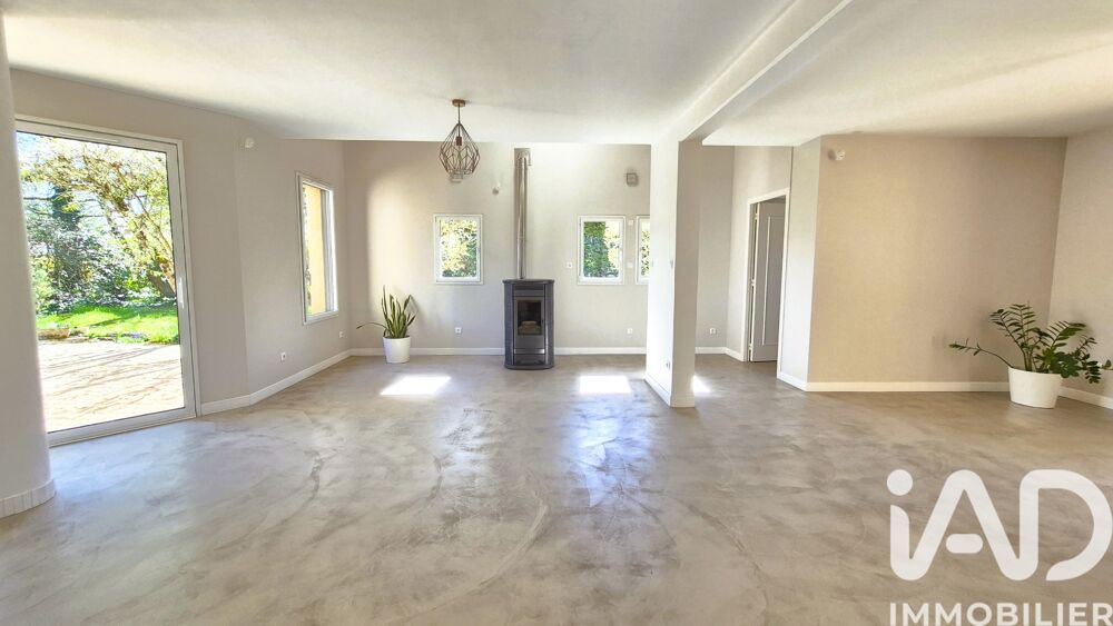 � vendre  Villa Ch�teau-Gaillard (01500)