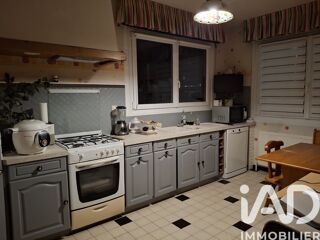  Maison  vendre 8 pices 200 m