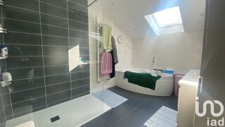  Immeuble � vendre 785 m�