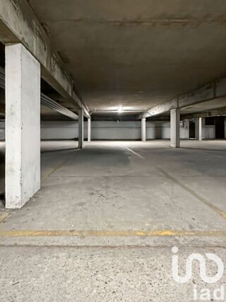  Parking / Garage � vendre 12 m�