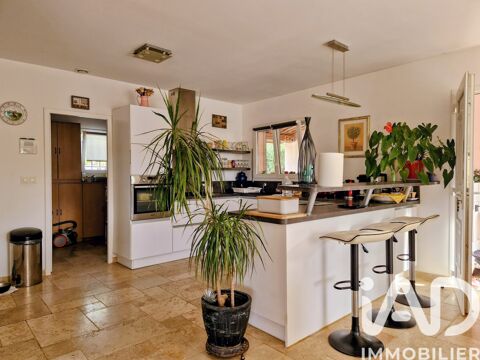   Vente Maison traditionnelle 5 pi�ces Maison - 5 pi�ce(s) - 153 m�