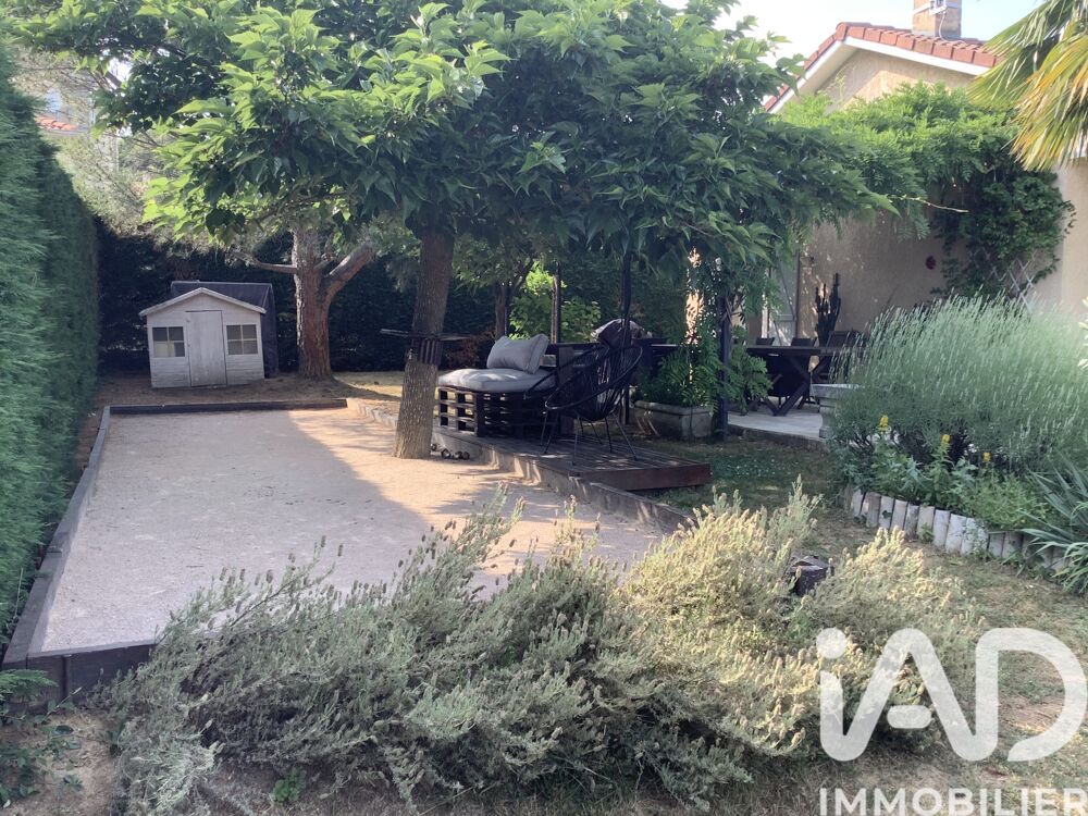 � vendre  Maison Dommartin (69380)