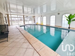  Maison  vendre 9 pices 230 m