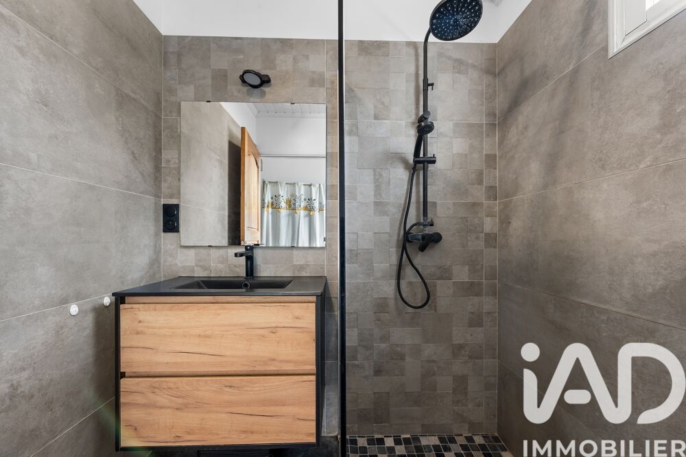 � vendre  Maison L' �tang-Sal� (97427)