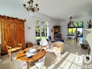  Maison � vendre 9 pi�ces 303 m�