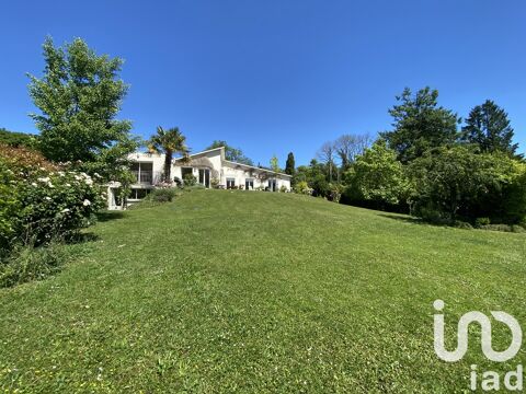   Vente Maison/villa 7 pices Maison - 7 pice(s) - 210 m