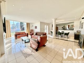  Maison � vendre 5 pi�ces 300 m�