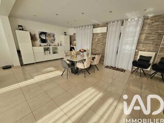  Maison  vendre 10 pices 210 m