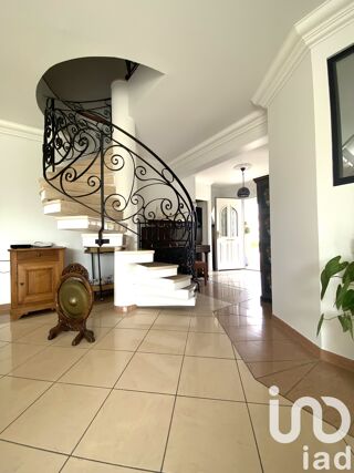  Maison � vendre 6 pi�ces 196 m�