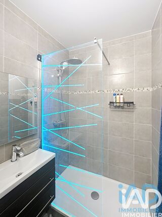  Appartement � vendre 5 pi�ces 99 m�