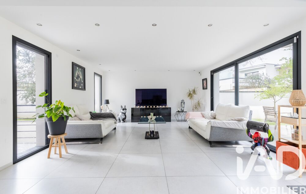 � vendre  Villa Sainte-Genevi�ve-des-Bois (91700)