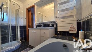  Maison � vendre 8 pi�ces 221 m�