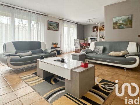   Vente Maison traditionnelle 7 pi�ces Maison - 7 pi�ce(s) - 130 m�