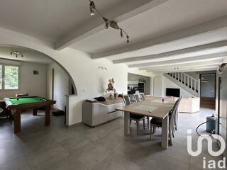  Maison  vendre 8 pices 202 m