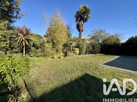   Location Maison/villa 6 pi�ces Maison - 6 pi�ce(s) - 165 m�