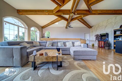   Vente Maison/villa 9 pi�ces Maison - 9 pi�ce(s) - 219 m�