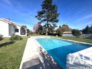Maison 5 pièces 145 m² · à Saint-Pierre-du-Mont · 145 m² · 299 000 €