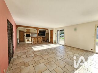  Maison � vendre 9 pi�ces 312 m�