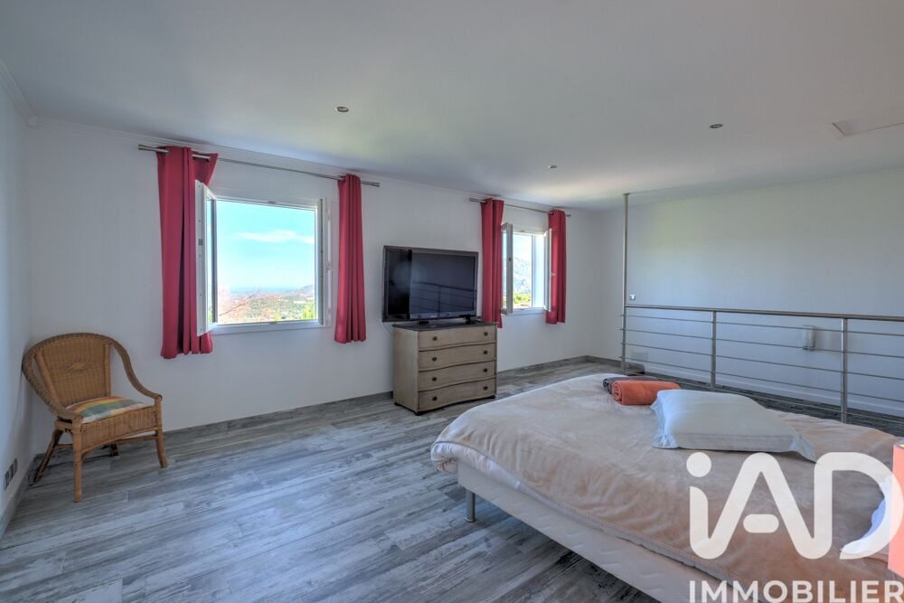  vendre  Villa Les Adrets-de-l'Estrel (83600)