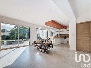  Maison � vendre 6 pi�ces 207 m�