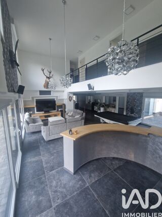  Maison � vendre 15 + pi�ces 515 m�