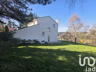  Villa  vendre 7 pices 166 m
