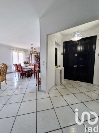  Maison � vendre 9 pi�ces 321 m�