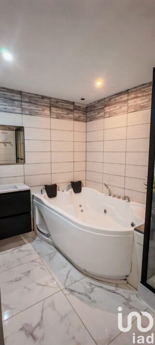  Appartement � vendre 3 pi�ces 79 m�