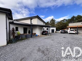  Villa  vendre 5 pices 228 m