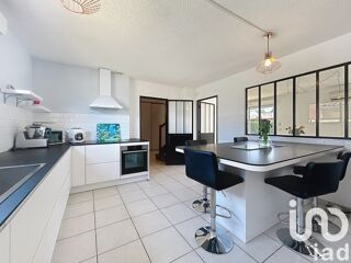  Maison  vendre 6 pices 216 m