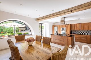  Maison � vendre 6 pi�ces 205 m�