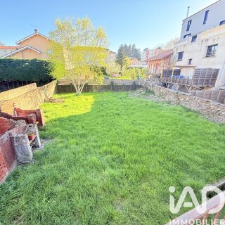  Immeuble � vendre 225 m�