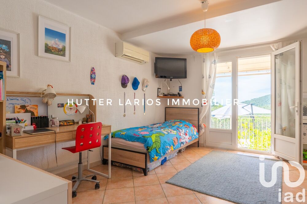 � vendre  Maison Solli�s-Ville (83210)