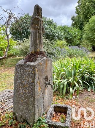  Maison  vendre 8 pices 215 m