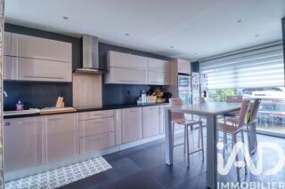  Maison � vendre 8 pi�ces 180 m�