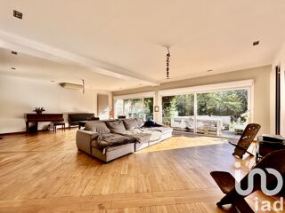  Maison  vendre 8 pices 200 m