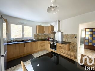  Maison  vendre 8 pices 245 m