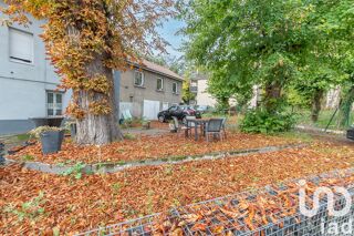  Immeuble � vendre 254 m�