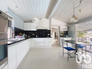  Villa � vendre 7 pi�ces 196 m�