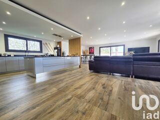  Villa � vendre 5 pi�ces 210 m�