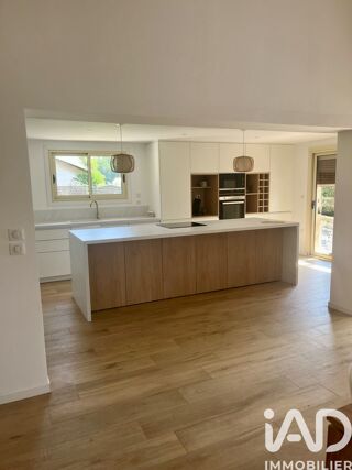  Maison � vendre 6 pi�ces 200 m�