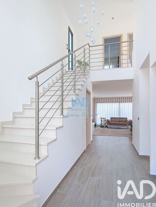  Villa � vendre 8 pi�ces 240 m�