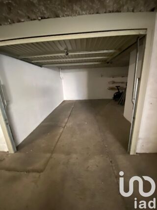  Parking / Garage  vendre 17 m