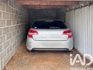  Parking / Garage � vendre 496 m�