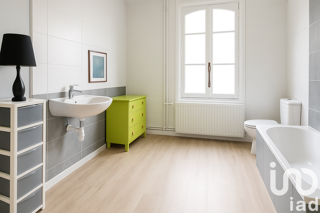  Immeuble � vendre 136 m�