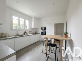  Maison � vendre 8 pi�ces 210 m�