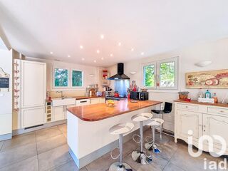  Maison  vendre 9 pices 258 m