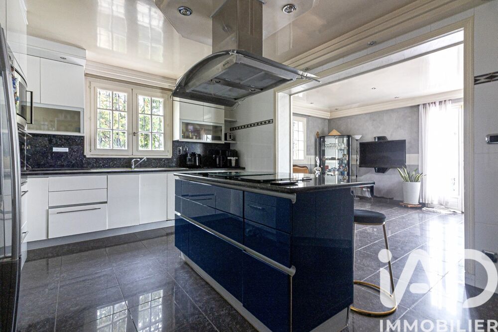 � vendre  Maison Bron (69500)