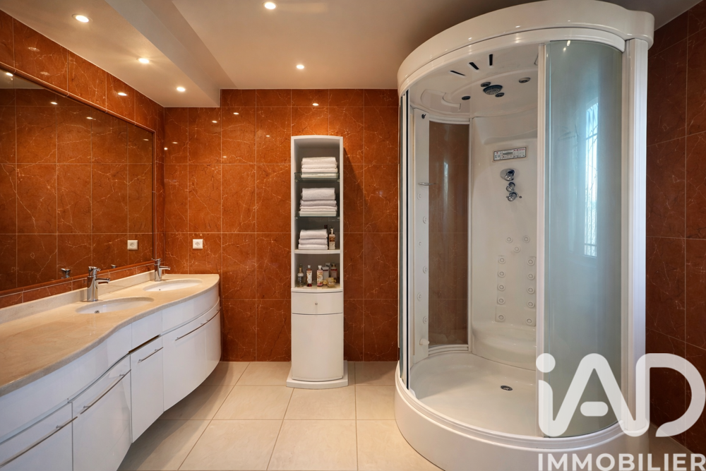 � vendre  Maison Hy�res (83400)