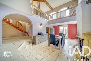  Maison � vendre 9 pi�ces 219 m�